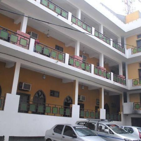 Hotel Chitra Heritage Haridwār Extérieur photo