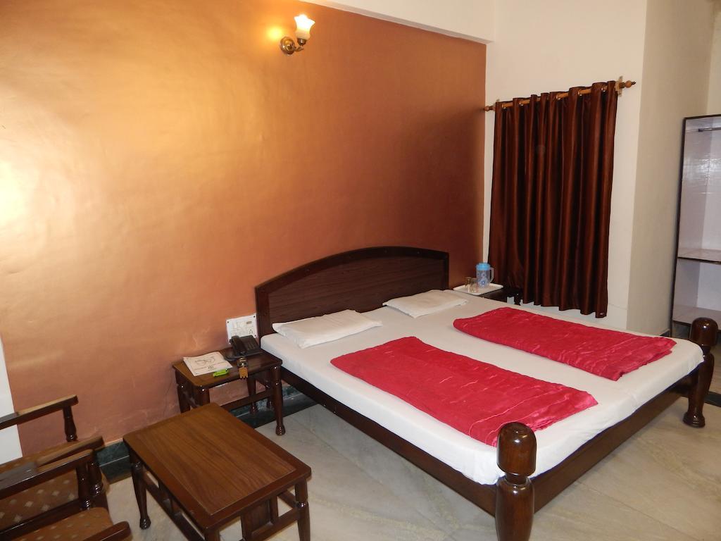 Hotel Chitra Heritage Haridwār Chambre photo
