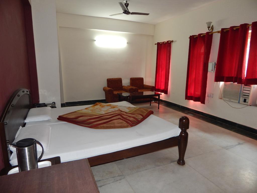 Hotel Chitra Heritage Haridwār Chambre photo