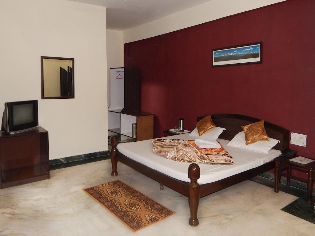 Hotel Chitra Heritage Haridwār Extérieur photo